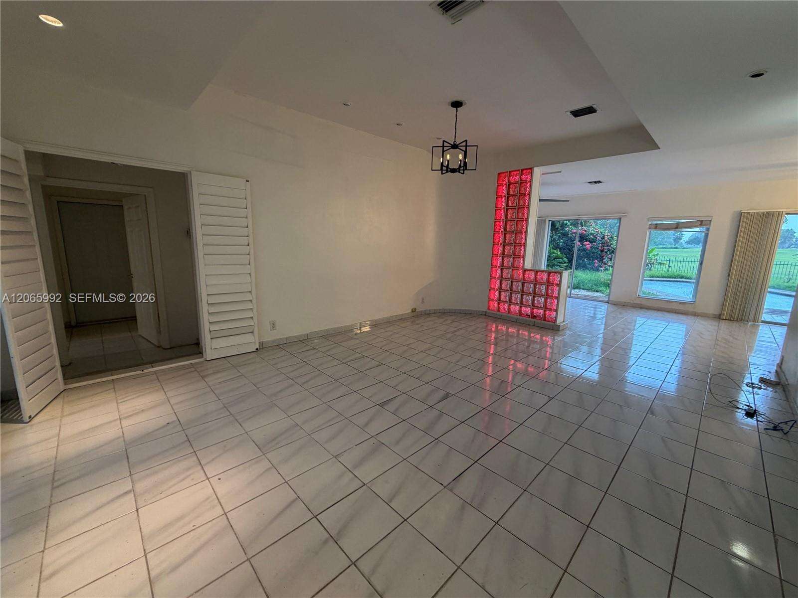 485 Shore Dr, Miami Beach, FL 33141 - Pending Sale photo 10