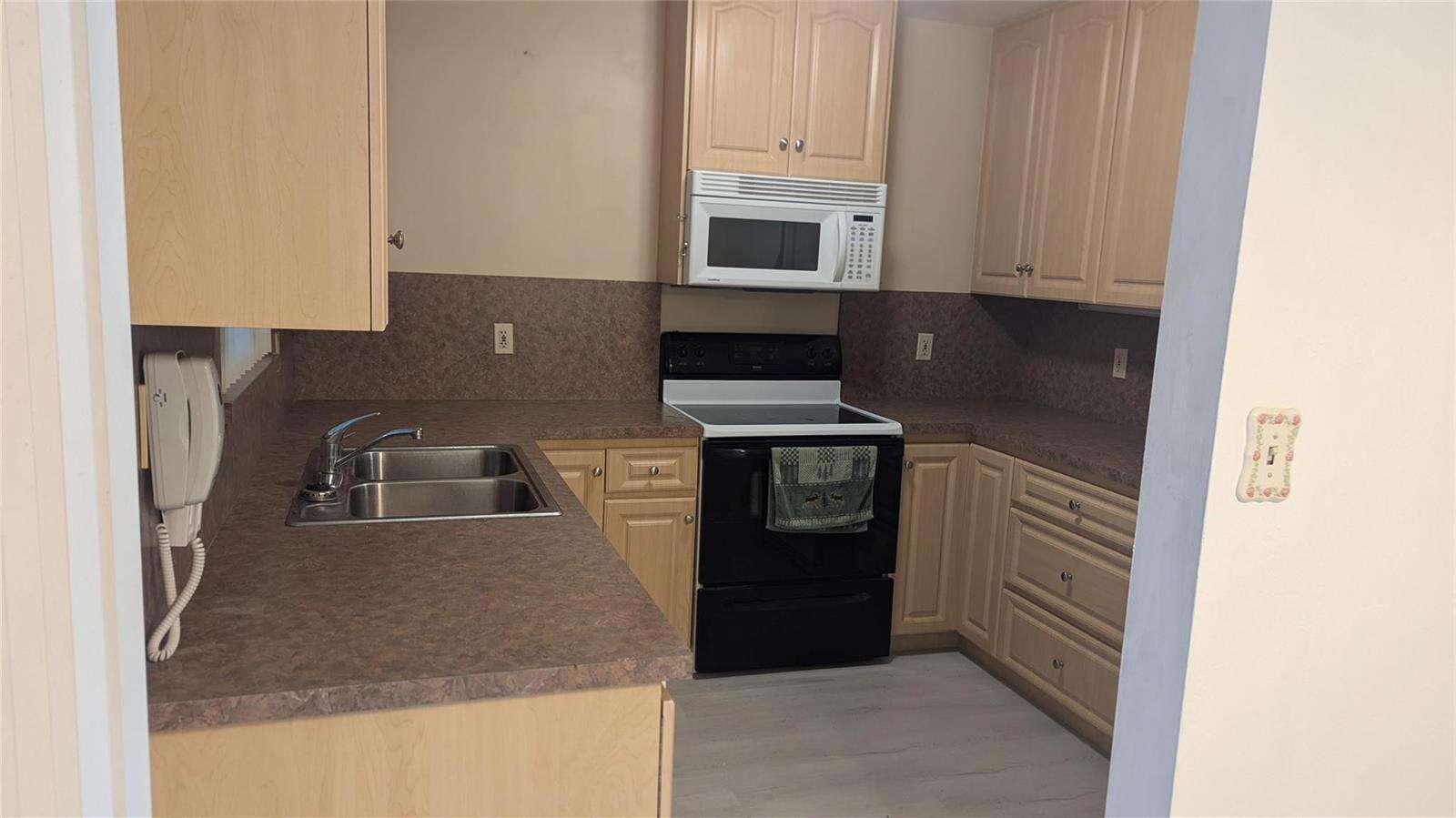 2080 38th, Fort Lauderdale, FL 33312 - For Sale photo 5