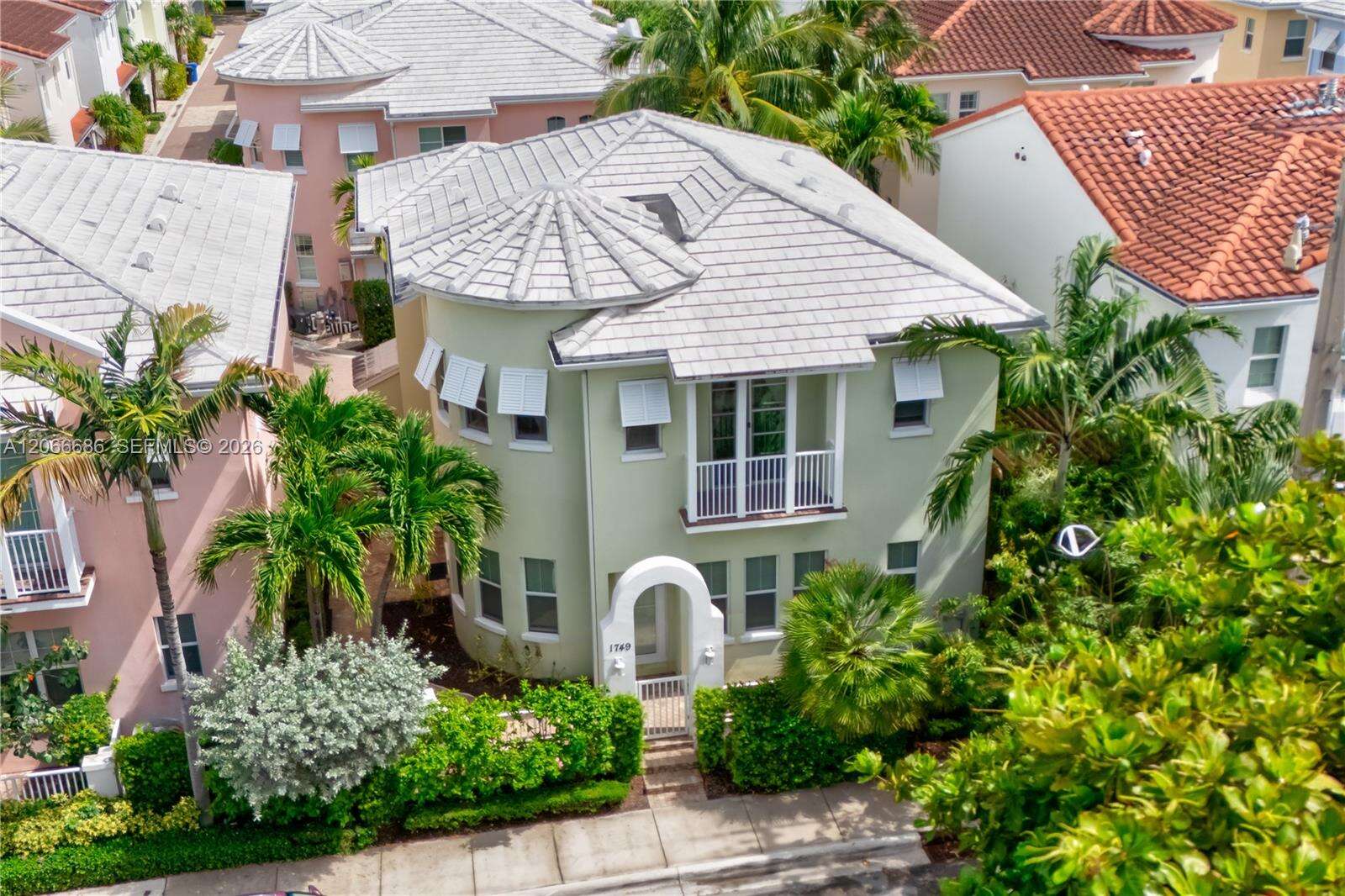 1749 9th St, Fort Lauderdale, FL 33304 - For Sale photo 2