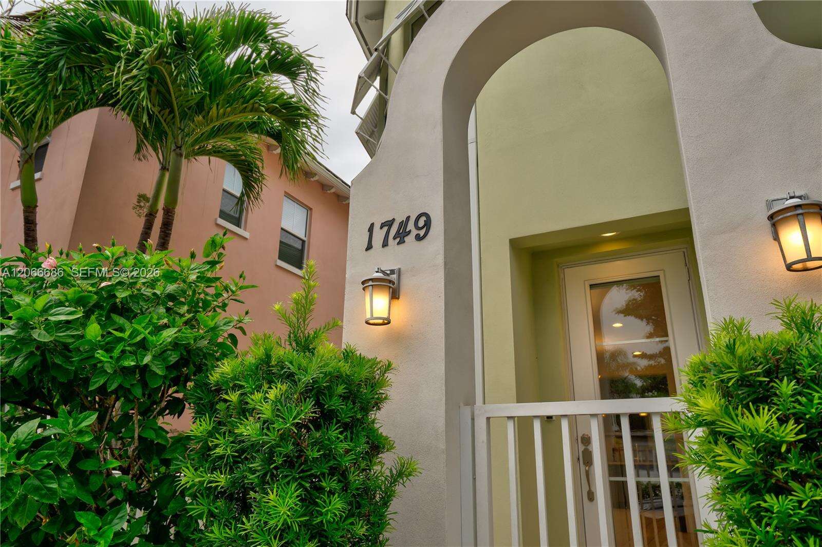 1749 9th St, Fort Lauderdale, FL 33304 - For Sale photo 3