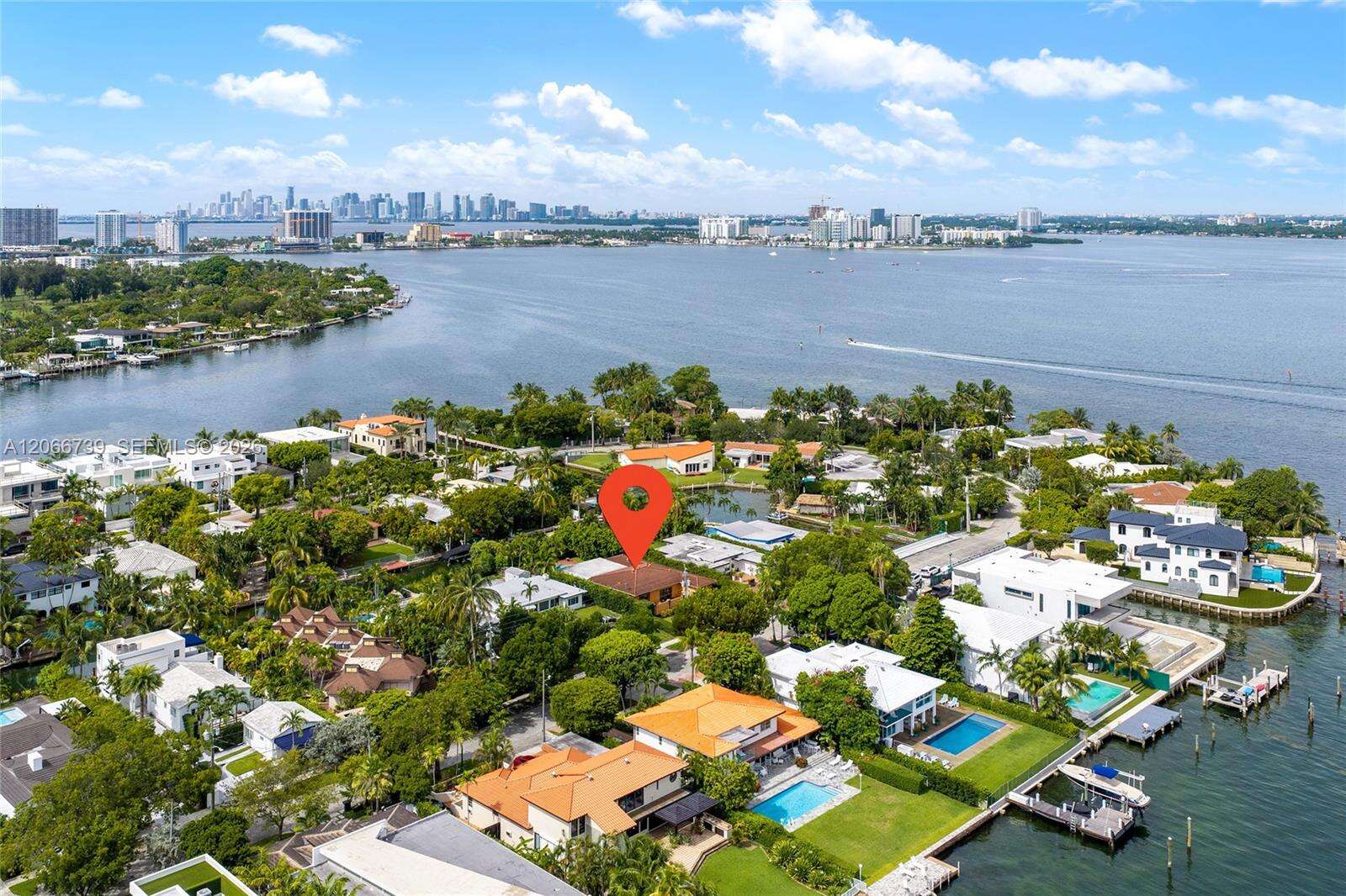 1860 Cleveland Rd, Miami Beach, FL 33141 - For Sale photo 1