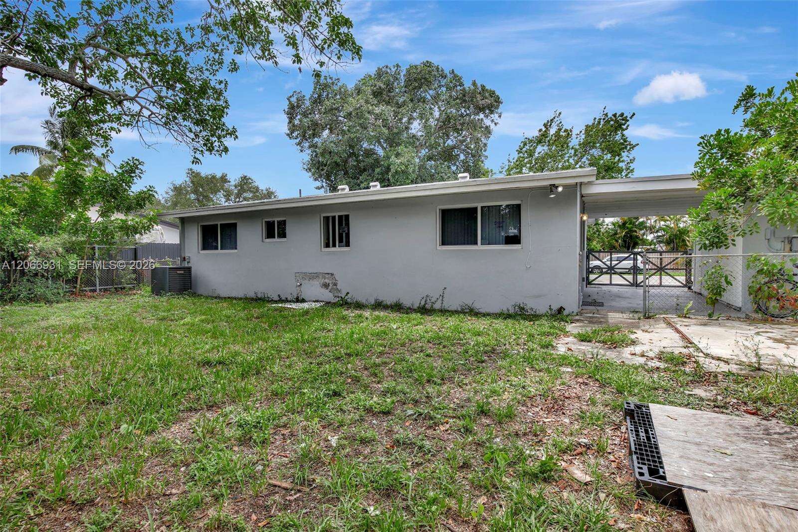 311 68th Ter, Pembroke Pines, FL 33023 - Pending Sale photo 26