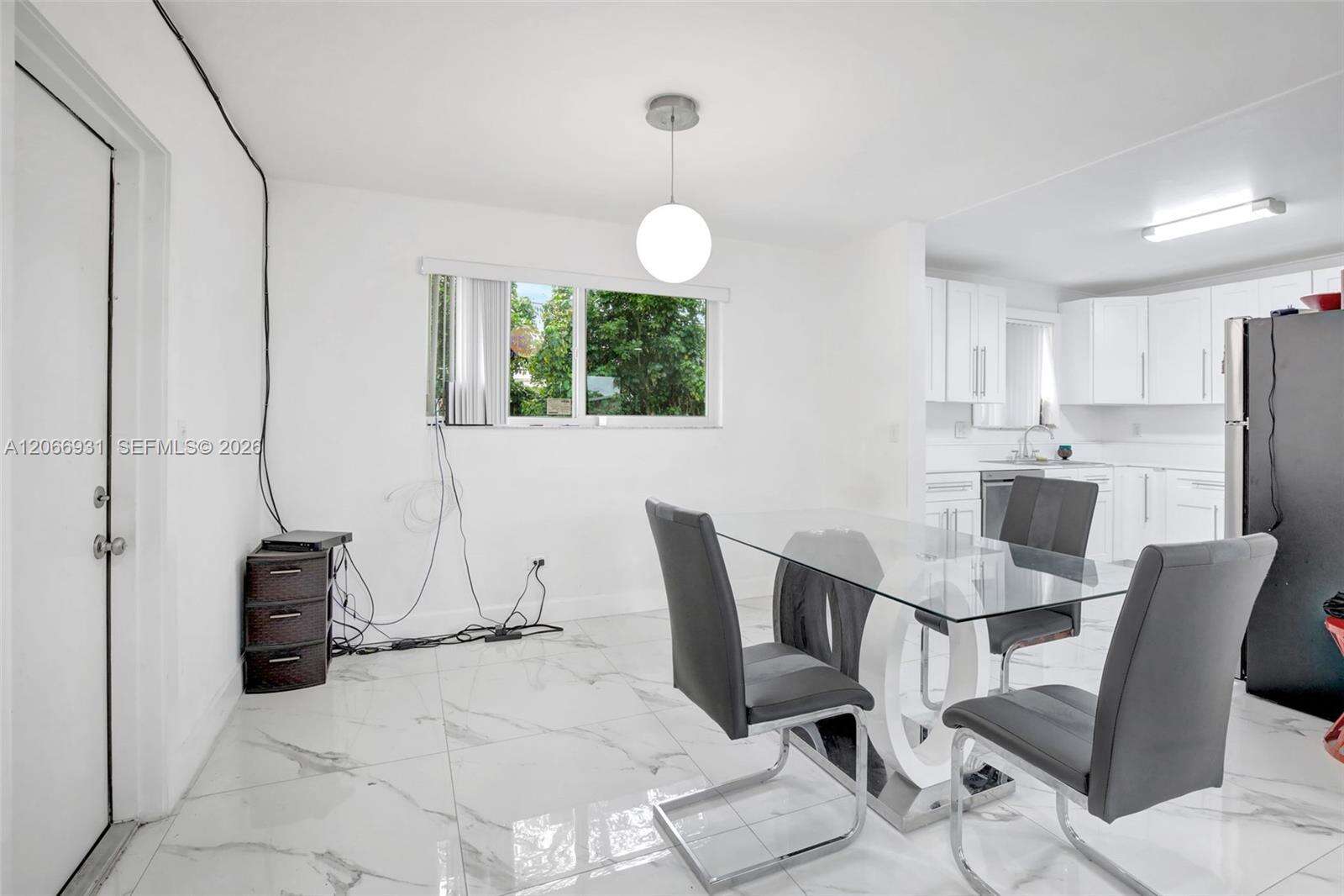 311 68th Ter, Pembroke Pines, FL 33023 - Pending Sale photo 8