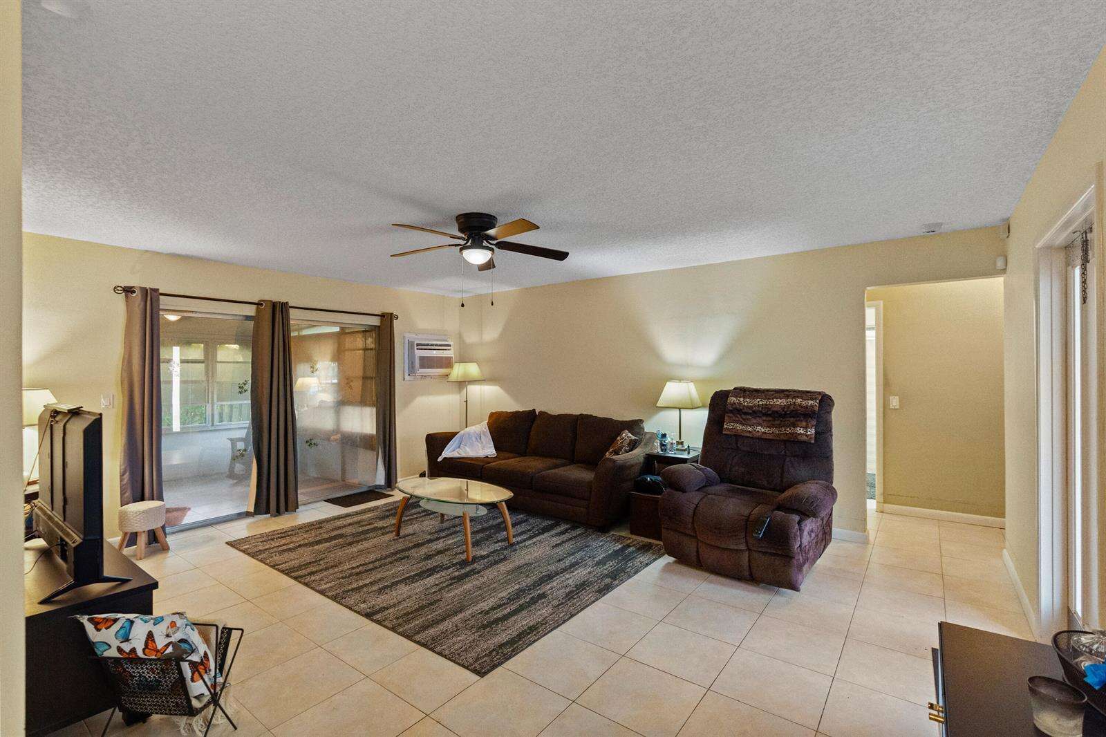 1111 85th, Pembroke Pines, FL 33024 - For Sale photo 3