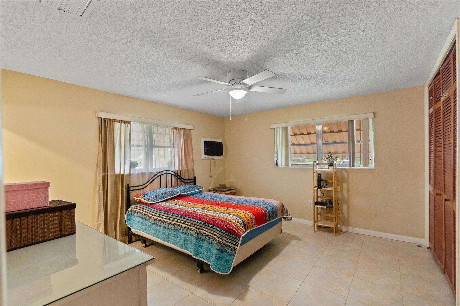 1111 85th, Pembroke Pines, FL 33024 - For Sale photo 9