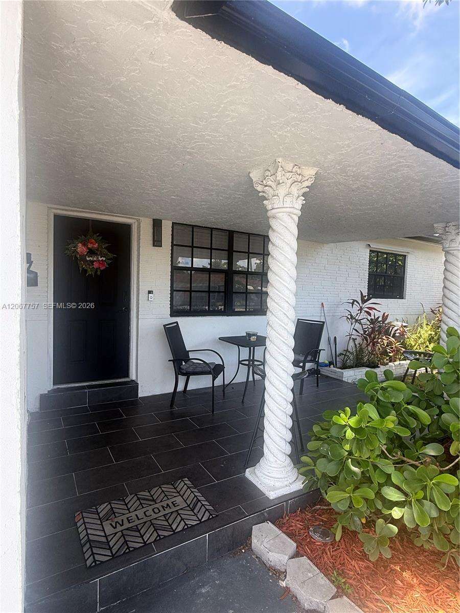 2411 Wiley St, Hollywood, FL 33020 - For Sale photo 4