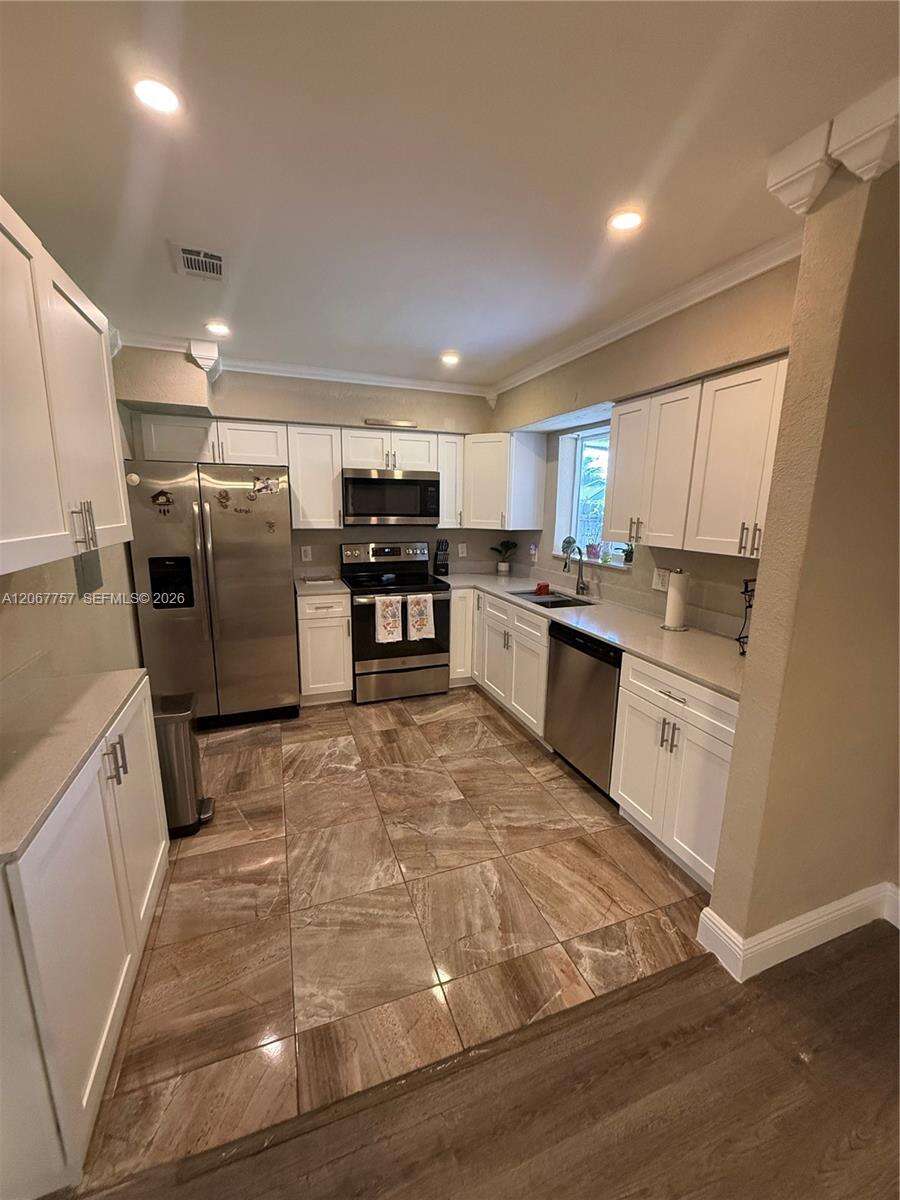 2411 Wiley St, Hollywood, FL 33020 - For Sale photo 37
