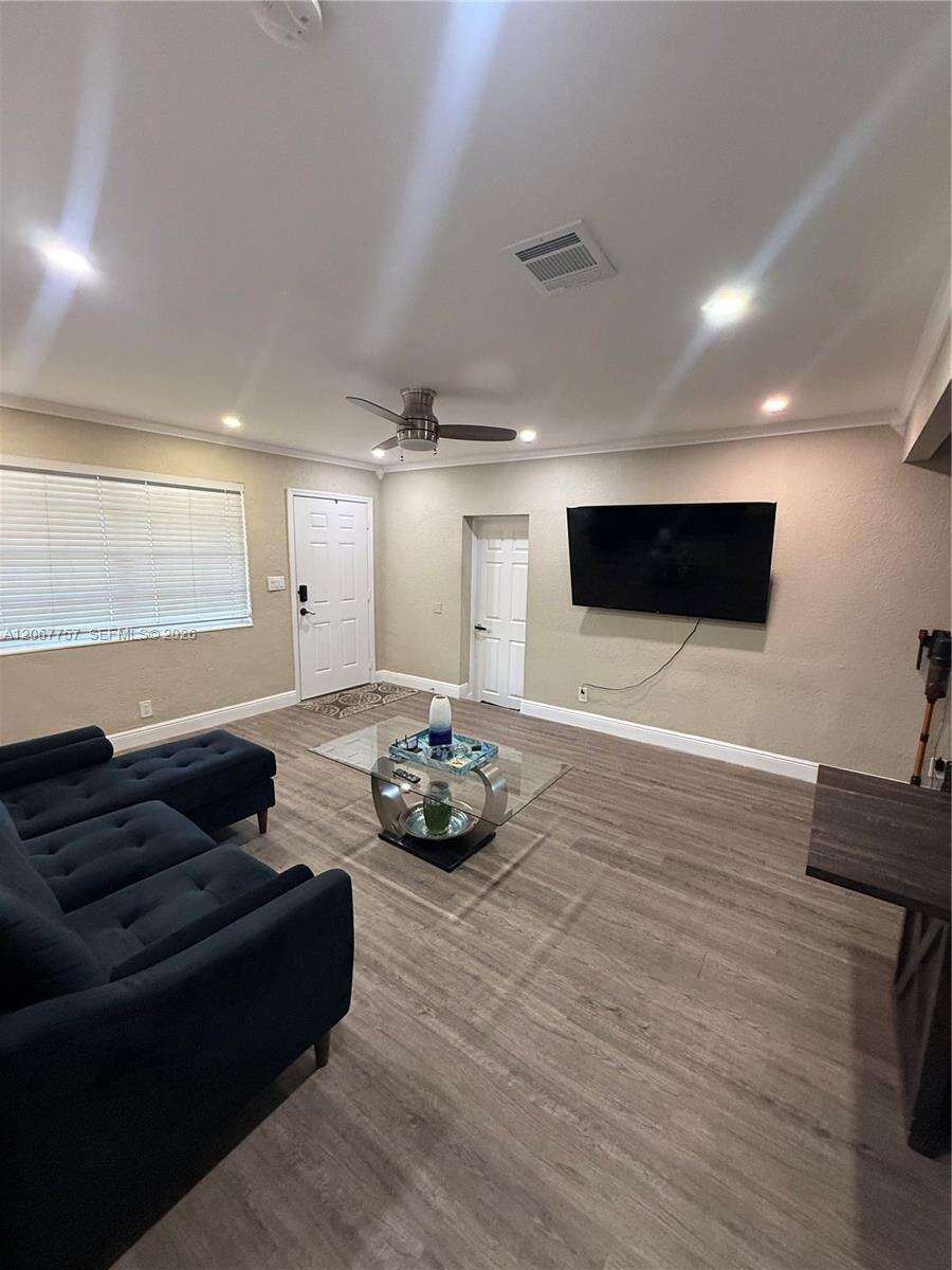 2411 Wiley St, Hollywood, FL 33020 - For Sale photo 9