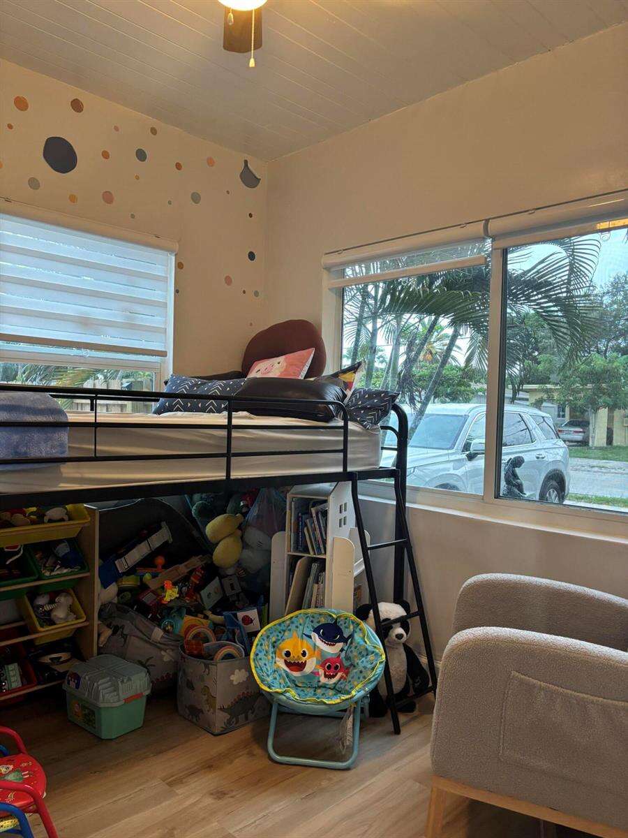 2241 Arthur, Hollywood, FL 33020 - For Sale photo 2