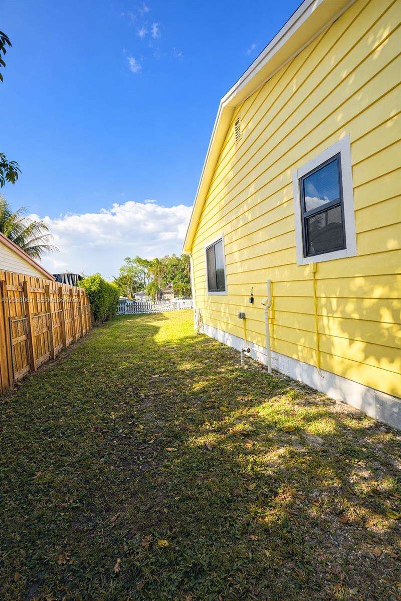 2330 Scott St, Hollywood, FL 33020 - For Sale photo 15