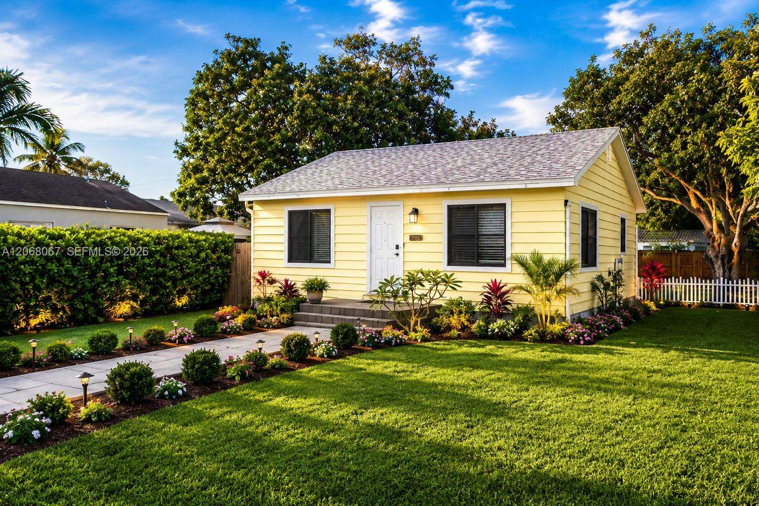 2330 Scott St, Hollywood, FL 33020 - For Sale photo 3