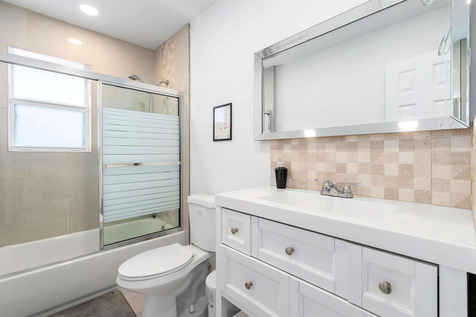 2709 Dewey, Hollywood, FL 33020 - For Sale photo 11