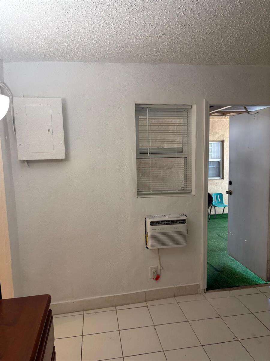 4100 32nd, Hollywood, FL 33021 - For Sale photo 28