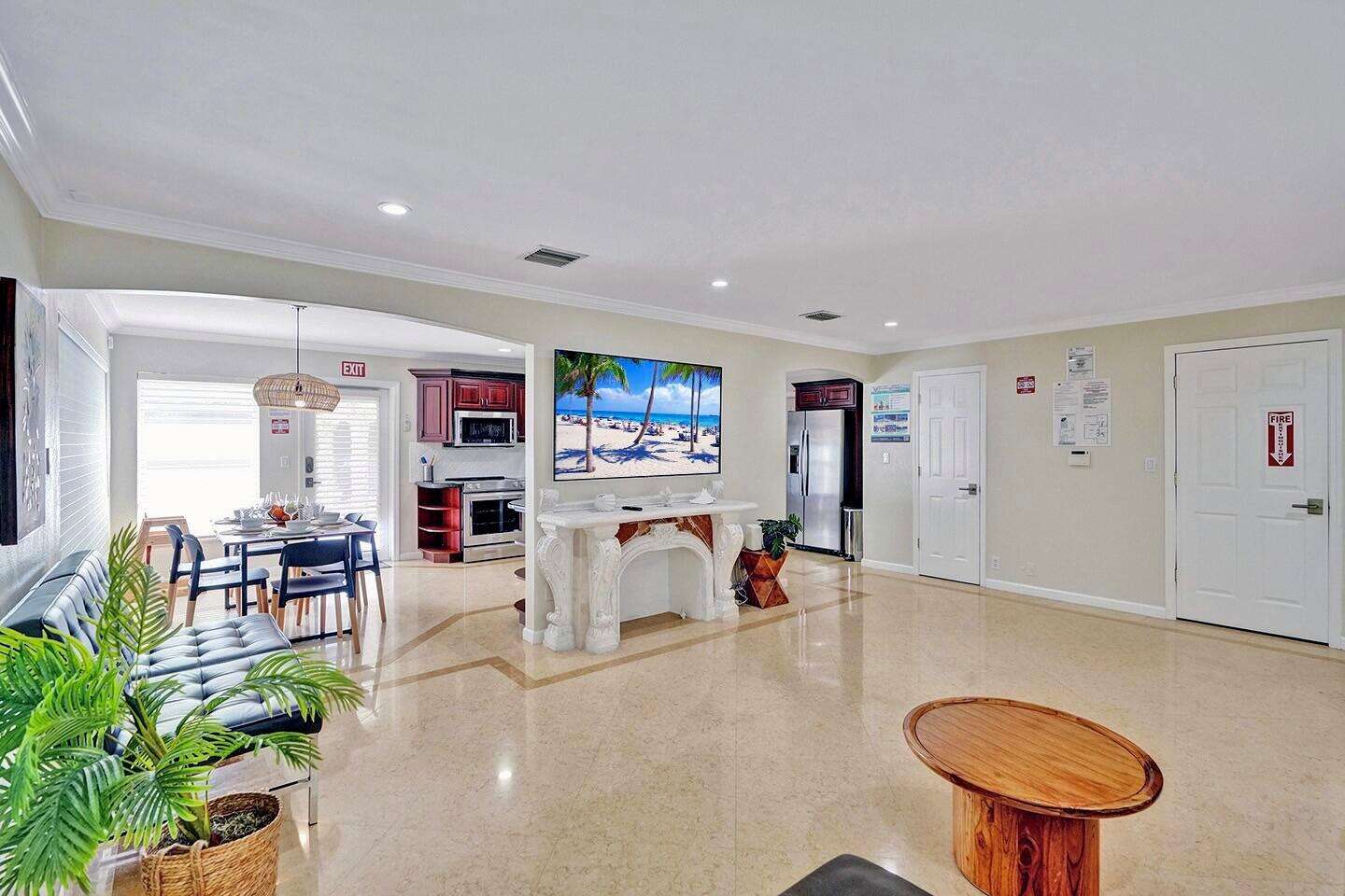 1016 Harrison, Hollywood, FL 33019 - For Sale photo 11