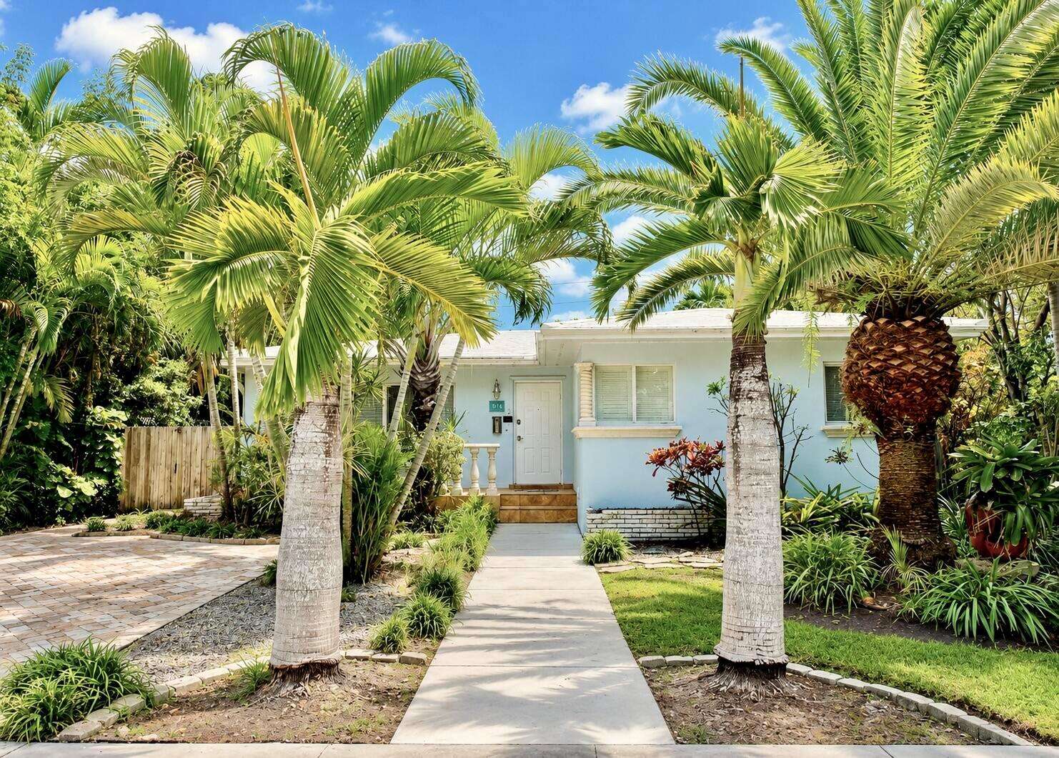 1016 Harrison, Hollywood, FL 33019 - For Sale photo 3