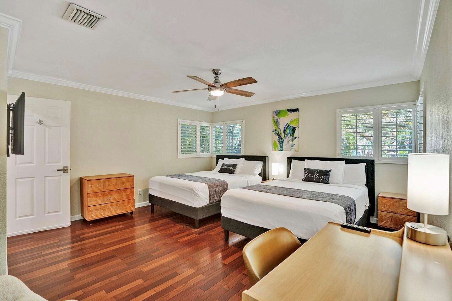 1016 Harrison, Hollywood, FL 33019 - For Sale photo 21