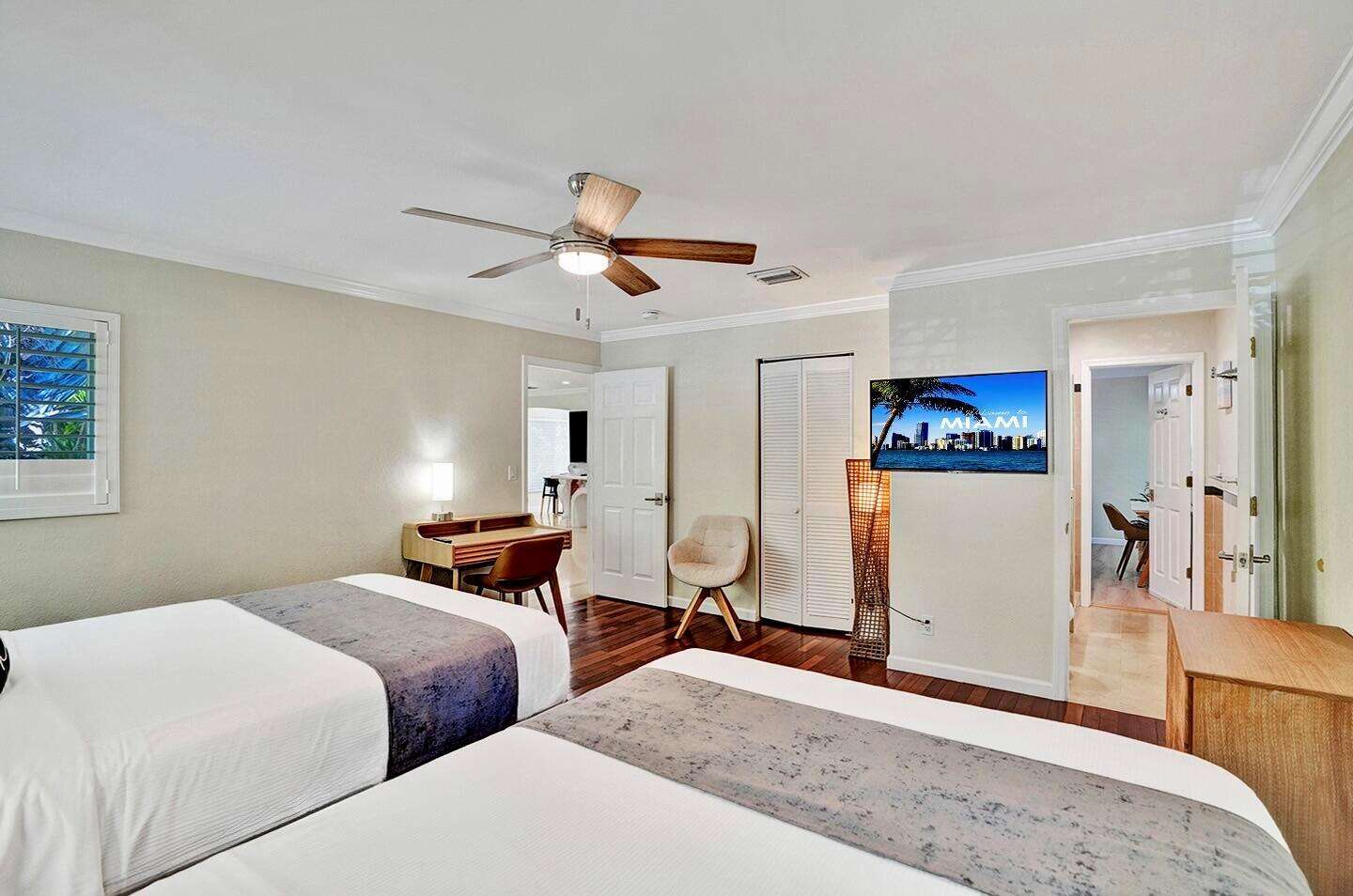 1016 Harrison, Hollywood, FL 33019 - For Sale photo 22