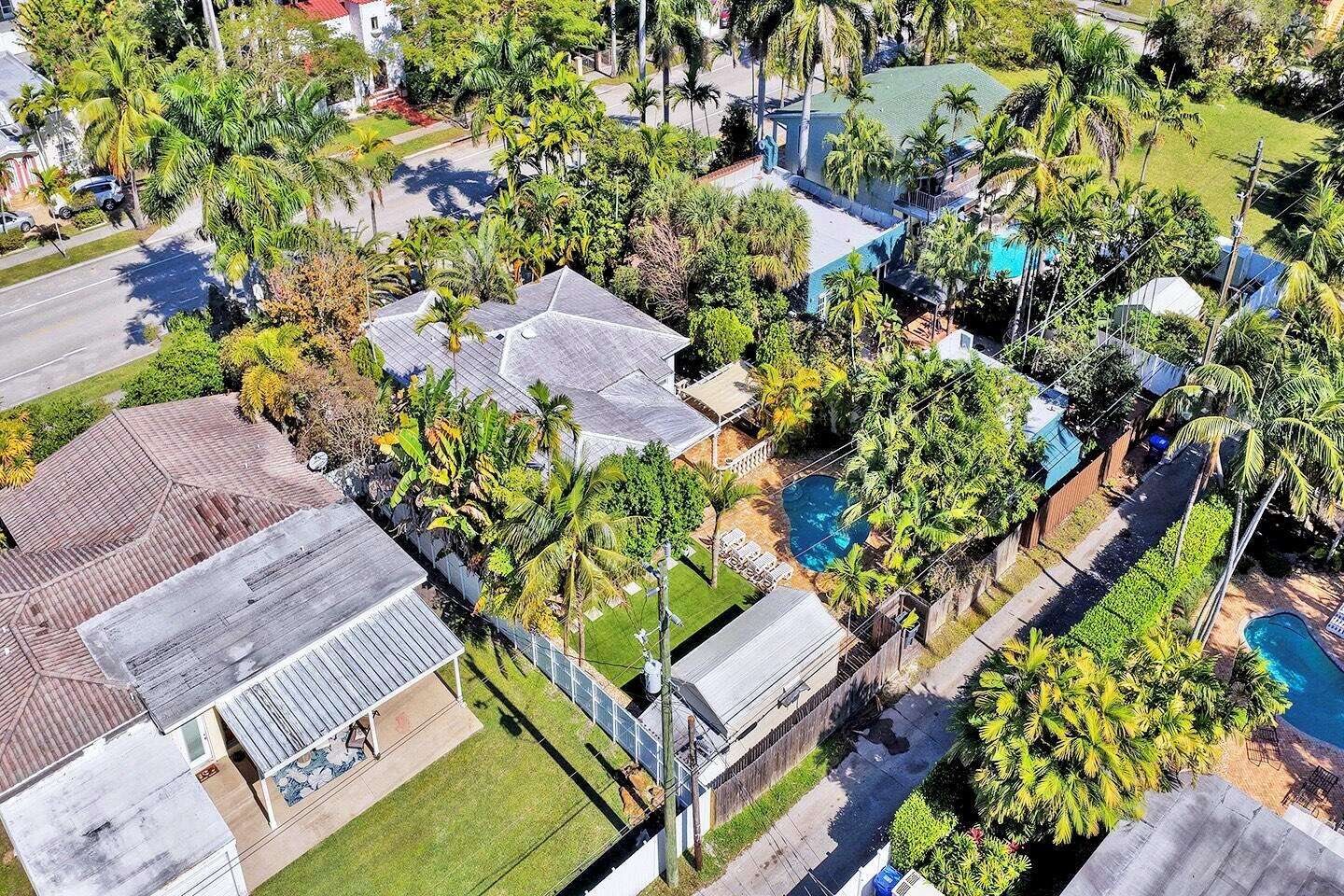 1016 Harrison, Hollywood, FL 33019 - For Sale photo 4