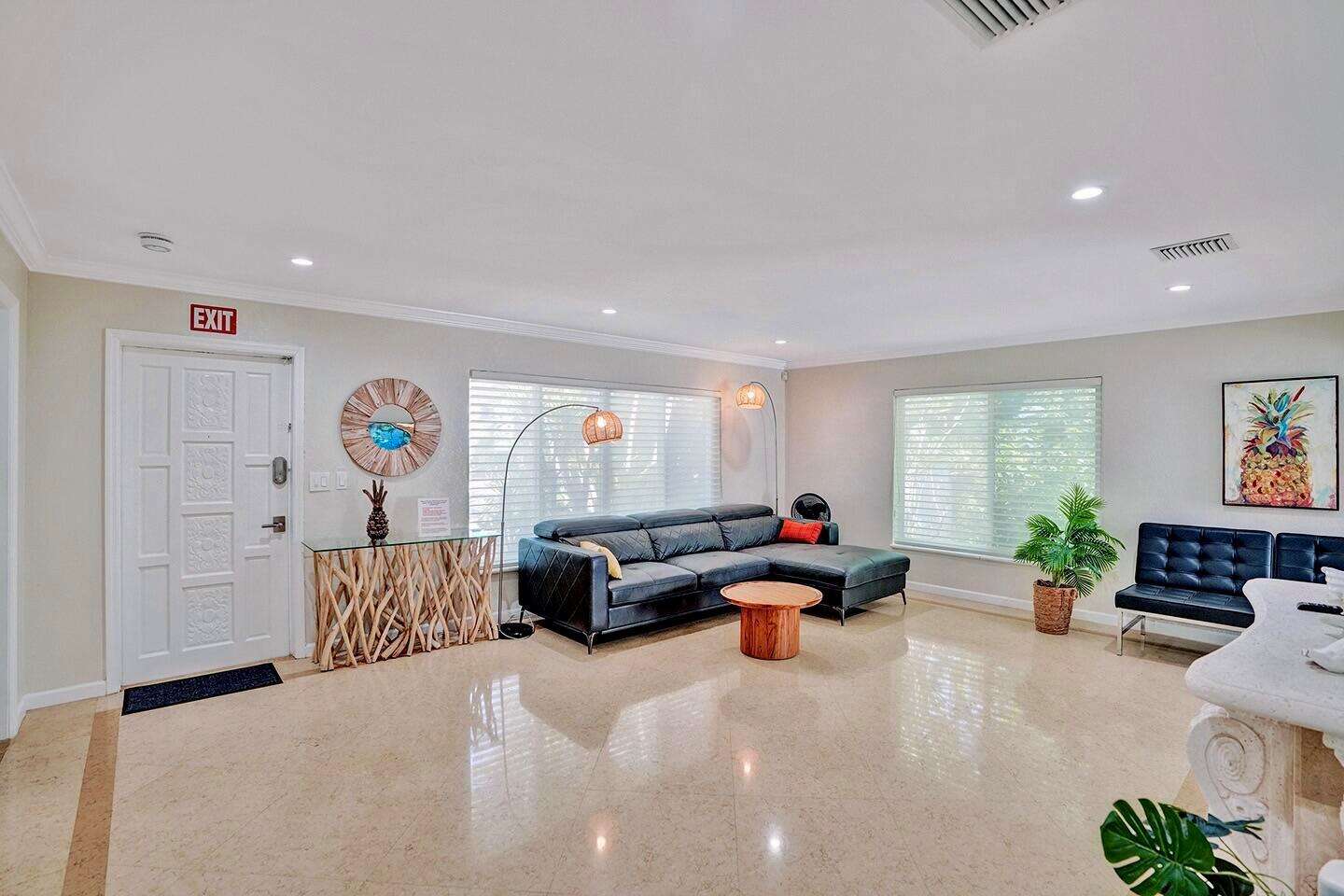 1016 Harrison, Hollywood, FL 33019 - For Sale photo 8