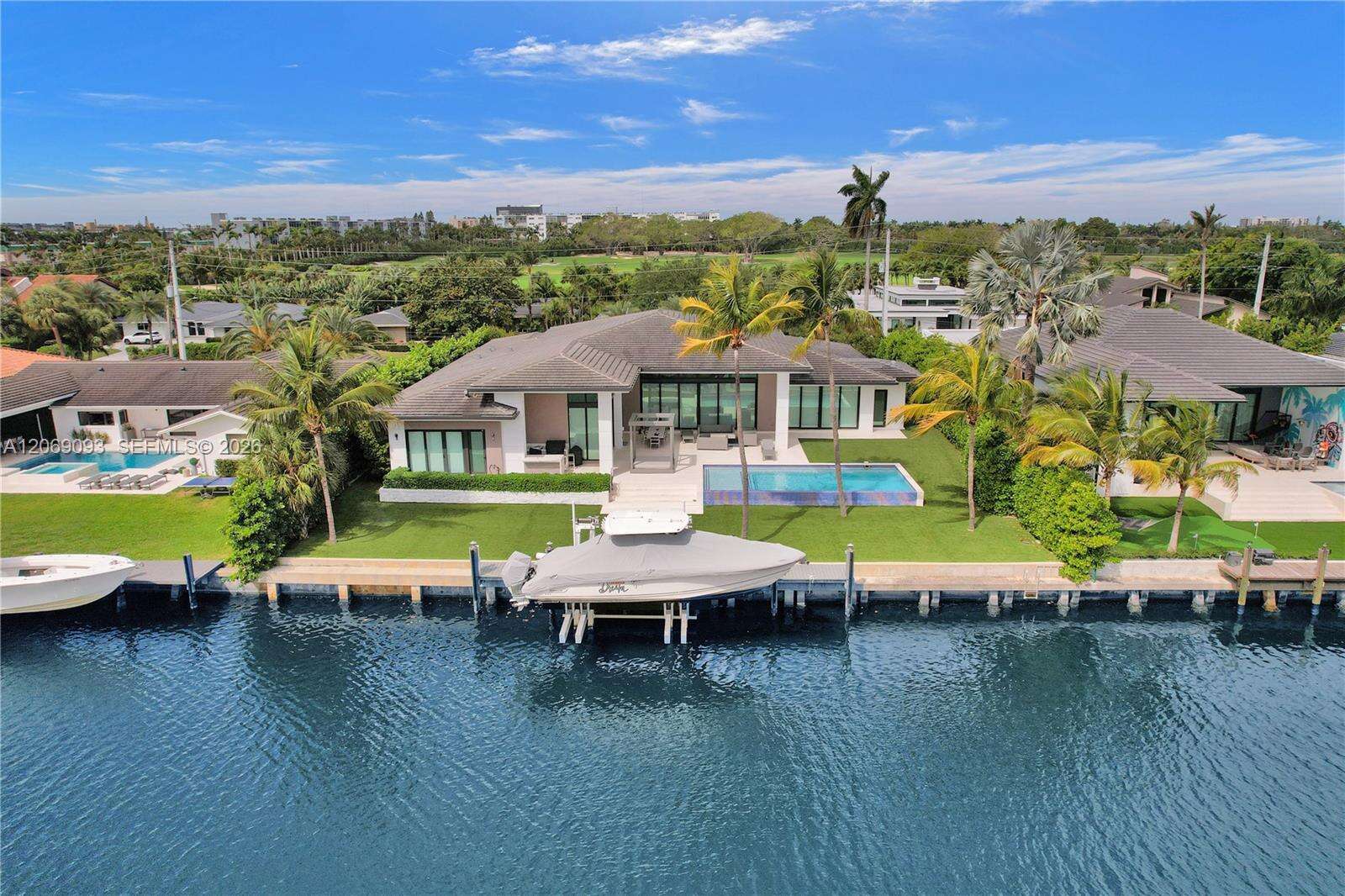 1651 Diplomat Pkwy, Hallandale Beach, FL 33009 - For Sale photo 4