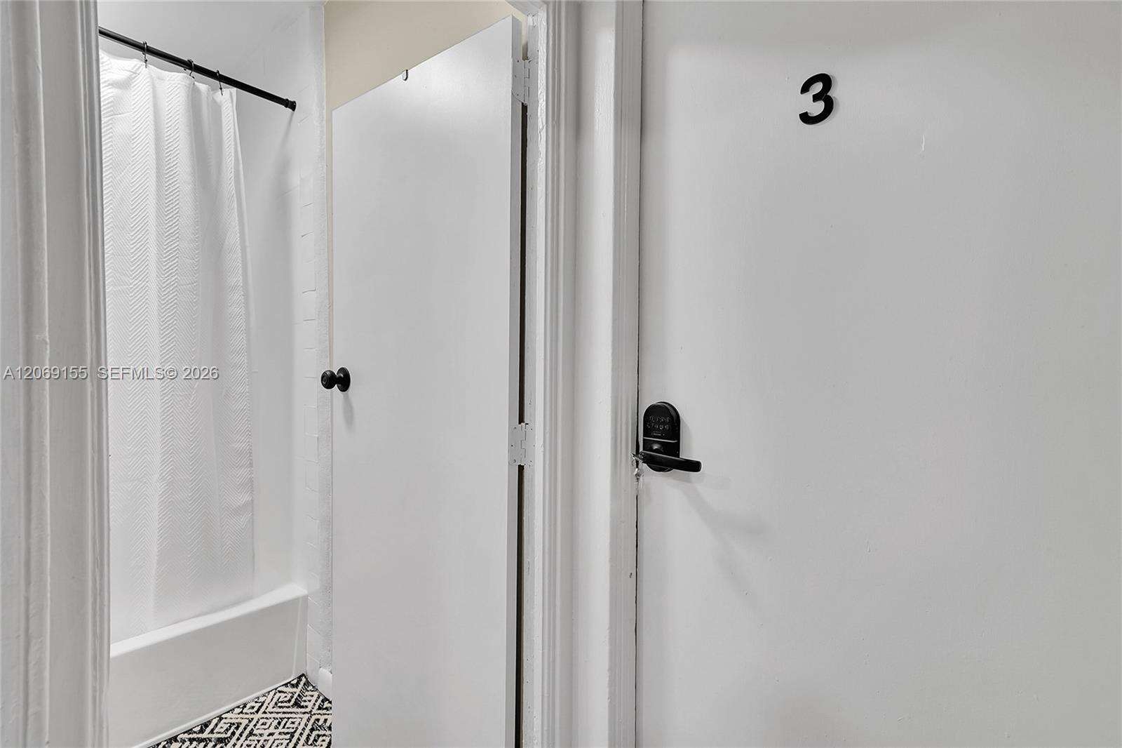 31 53rd St, Miami, FL 33137 - For Sale photo 14