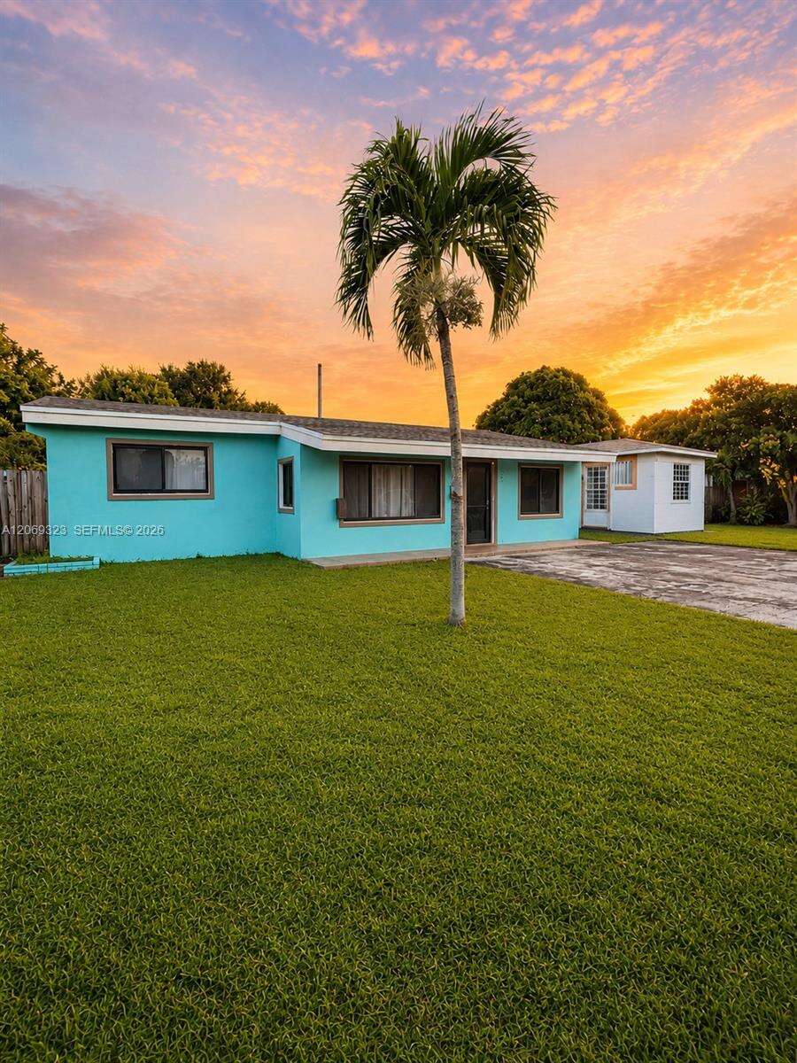 2906 Island Dr, Miramar, FL 33023 - For Sale photo 2