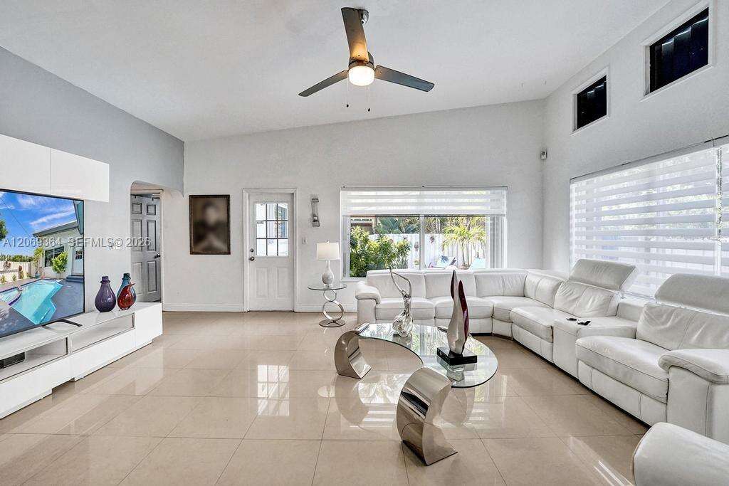 1750 71st St, Miami Beach, FL 33141 - For Sale photo 2