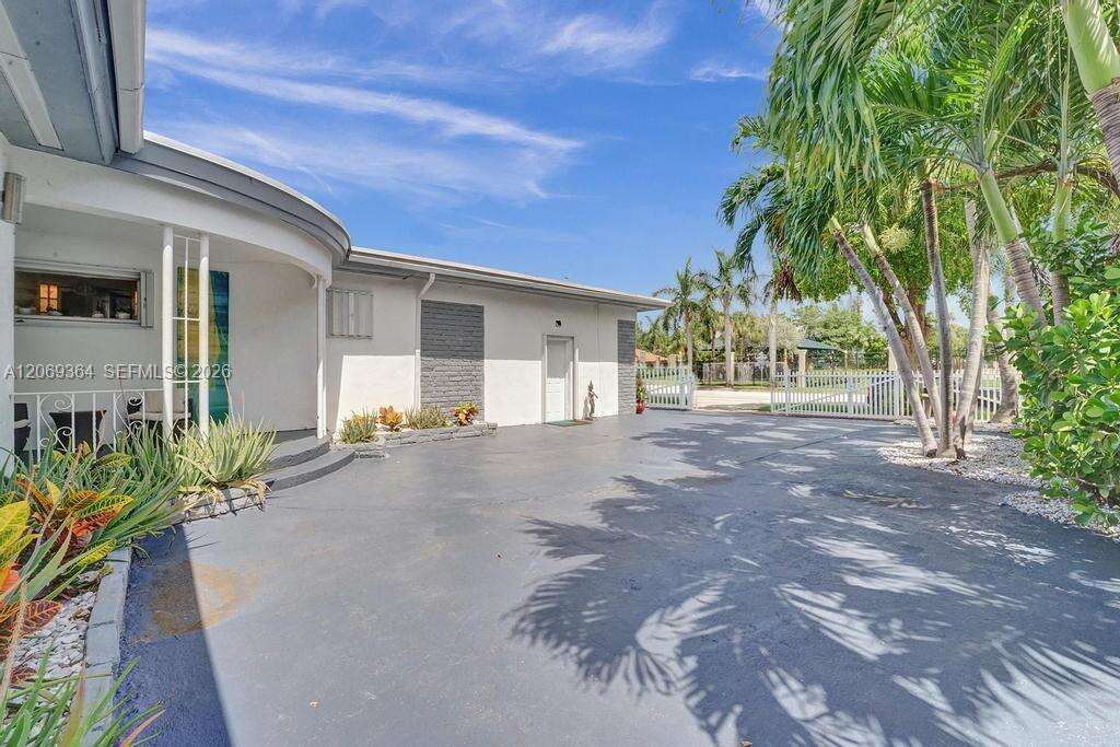 1750 71st St, Miami Beach, FL 33141 - For Sale photo 11