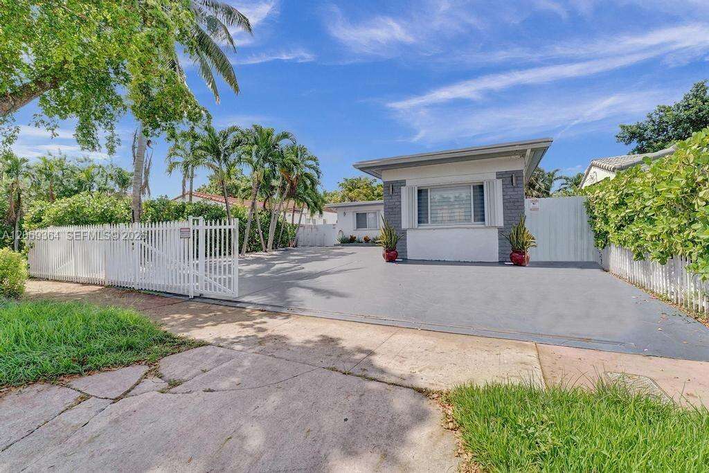 1750 71st St, Miami Beach, FL 33141 - For Sale photo 5