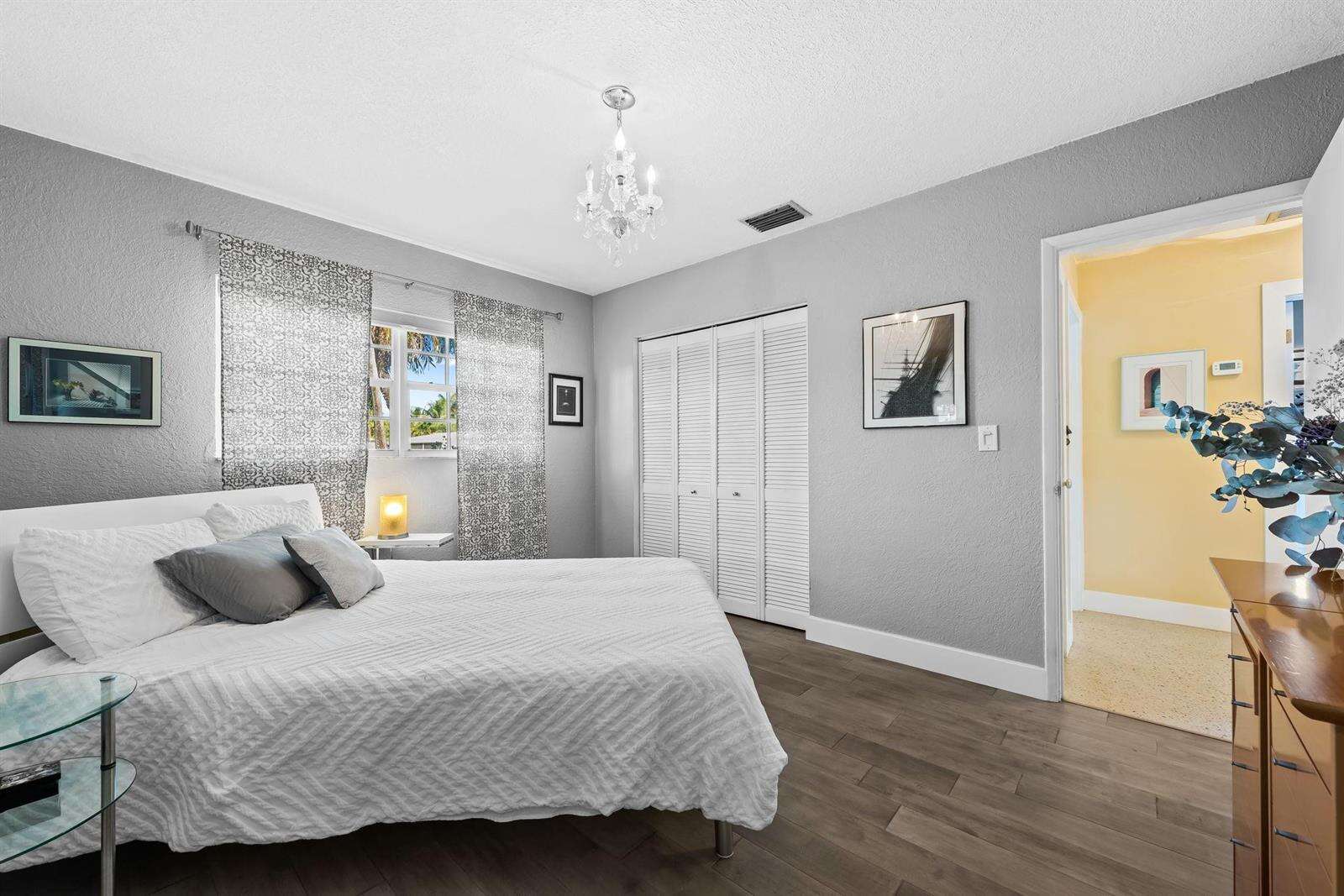 1175 Grant, Hollywood, FL 33019 - For Sale photo 14