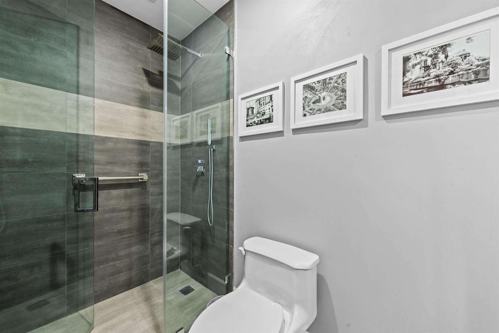 1175 Grant, Hollywood, FL 33019 - For Sale photo 16