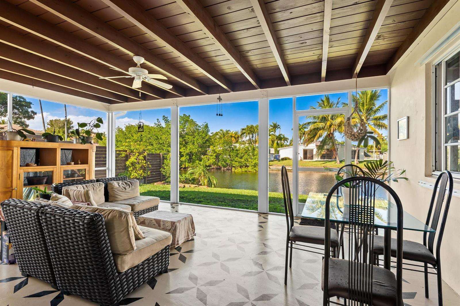 1175 Grant, Hollywood, FL 33019 - For Sale photo 20