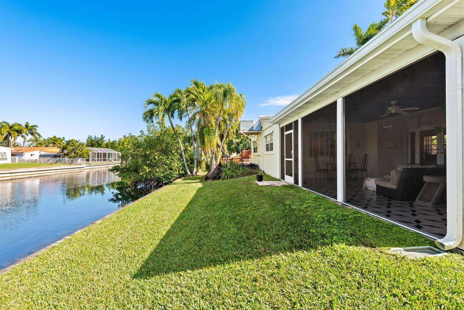 1175 Grant, Hollywood, FL 33019 - For Sale photo 21