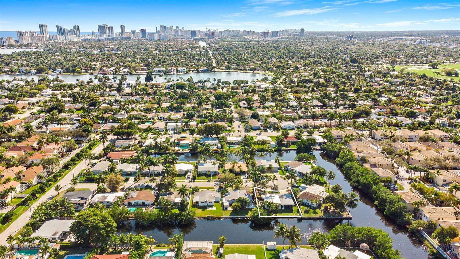 1175 Grant, Hollywood, FL 33019 - For Sale photo 26