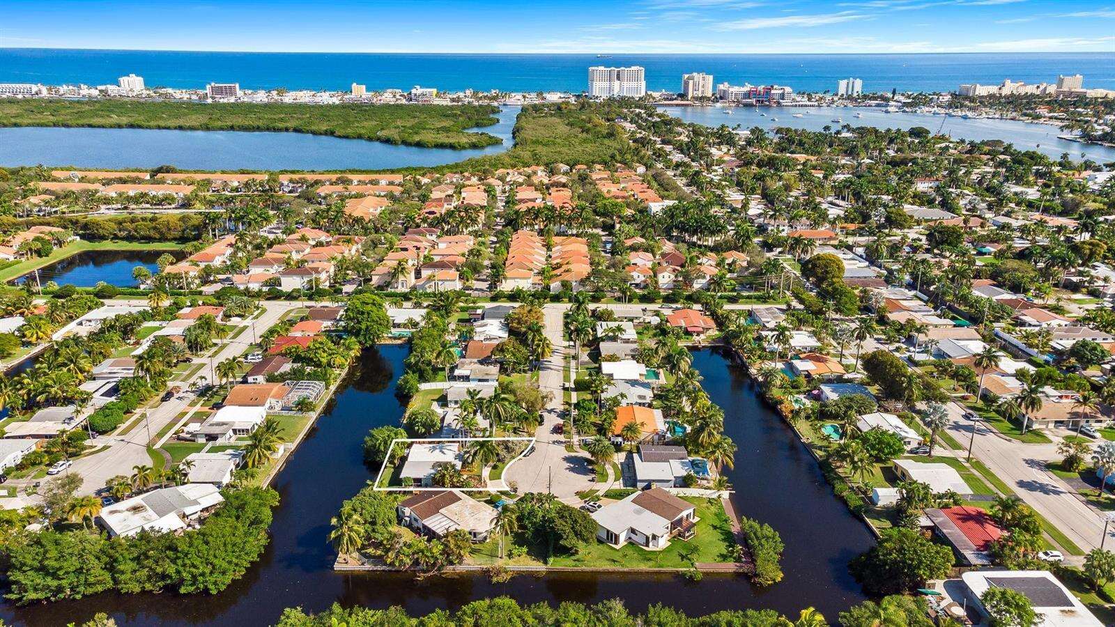 1175 Grant, Hollywood, FL 33019 - For Sale photo 28