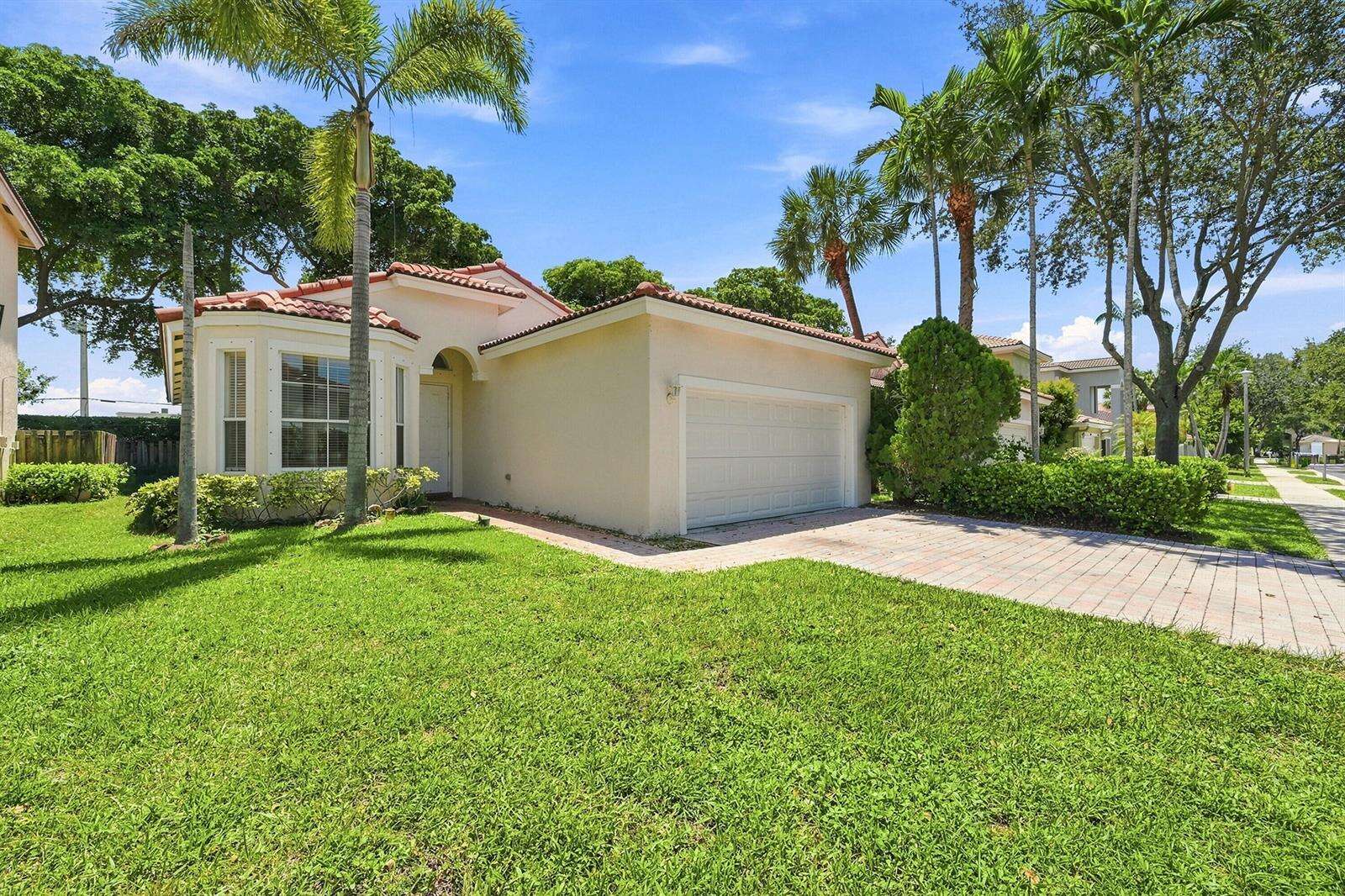 7778 17th, Pembroke Pines, FL 33024 - For Sale photo 2