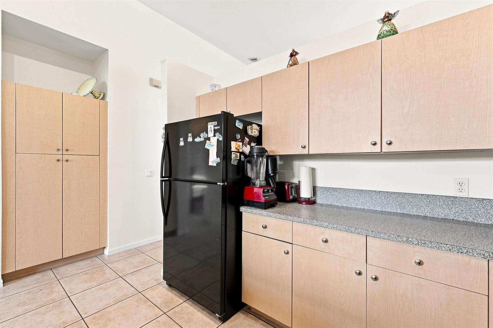 7778 17th, Pembroke Pines, FL 33024 - For Sale photo 19