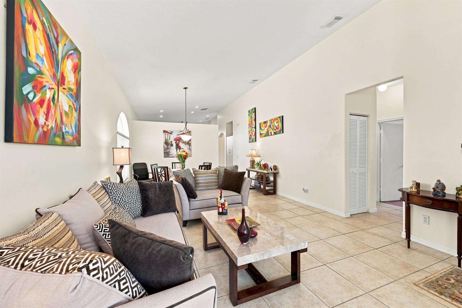 7778 17th, Pembroke Pines, FL 33024 - For Sale photo 7