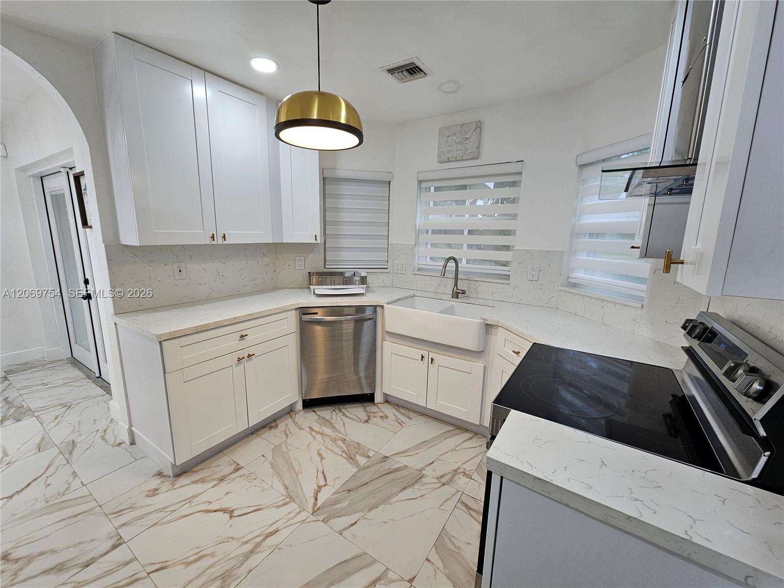387 107th Ave, Pembroke Pines, FL 33026 - For Sale photo 11