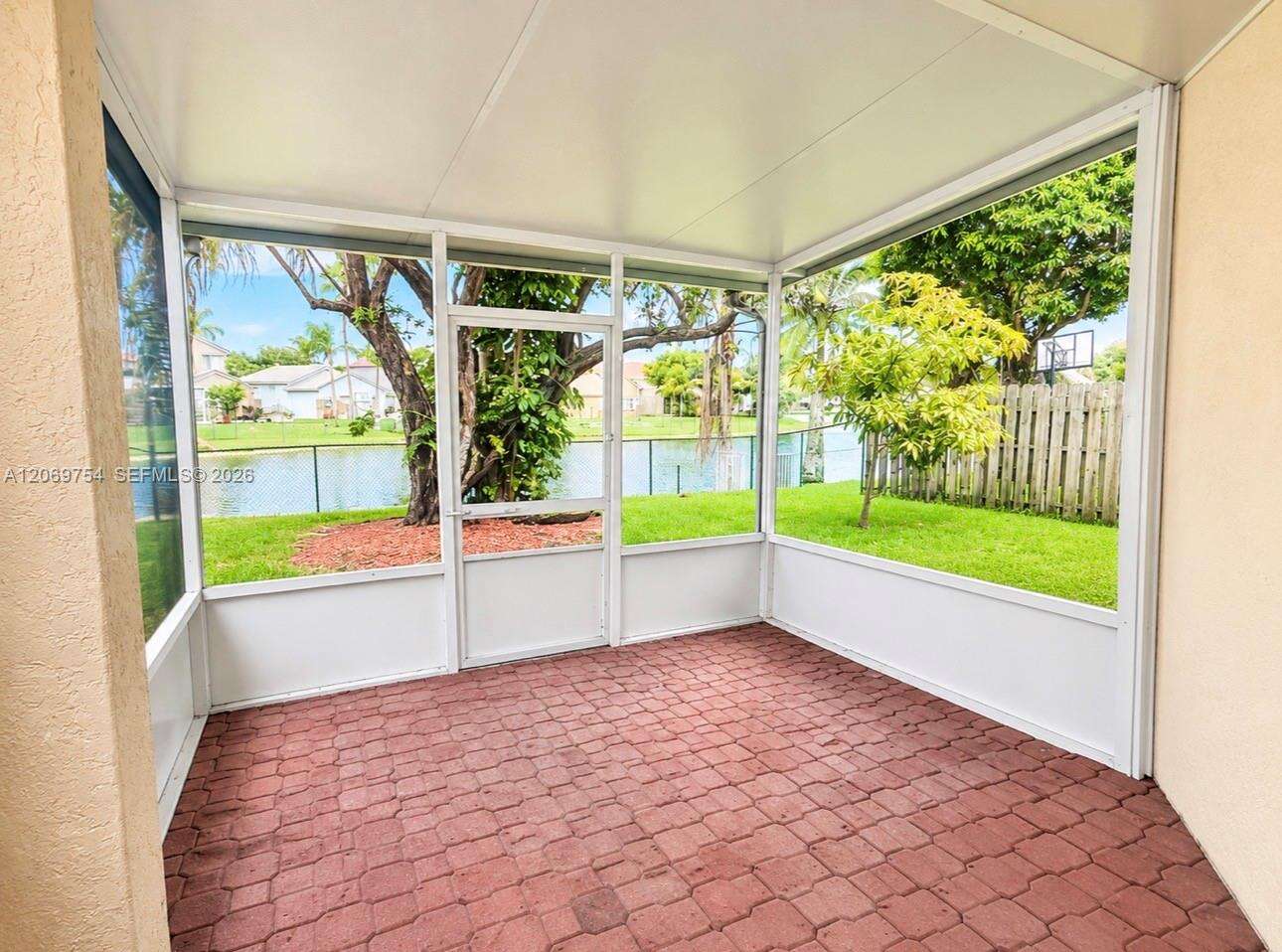 387 107th Ave, Pembroke Pines, FL 33026 - For Sale photo 33