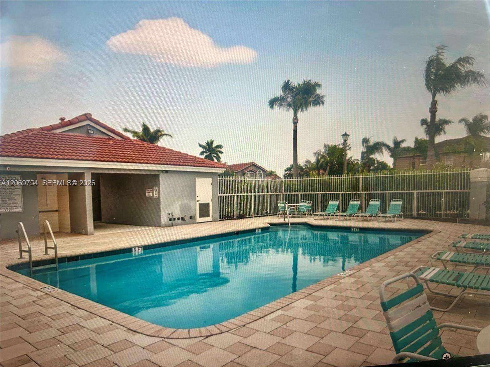 387 107th Ave, Pembroke Pines, FL 33026 - For Sale photo 35