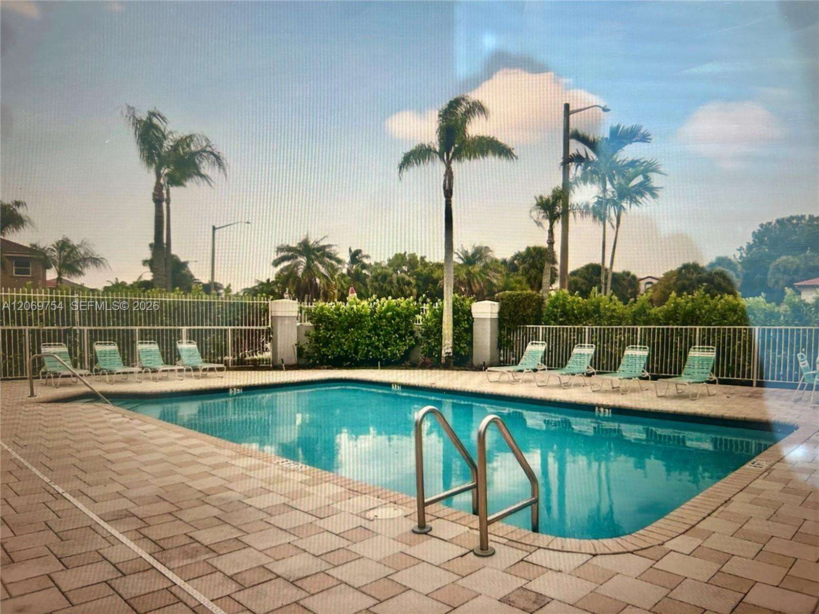 387 107th Ave, Pembroke Pines, FL 33026 - For Sale photo 36