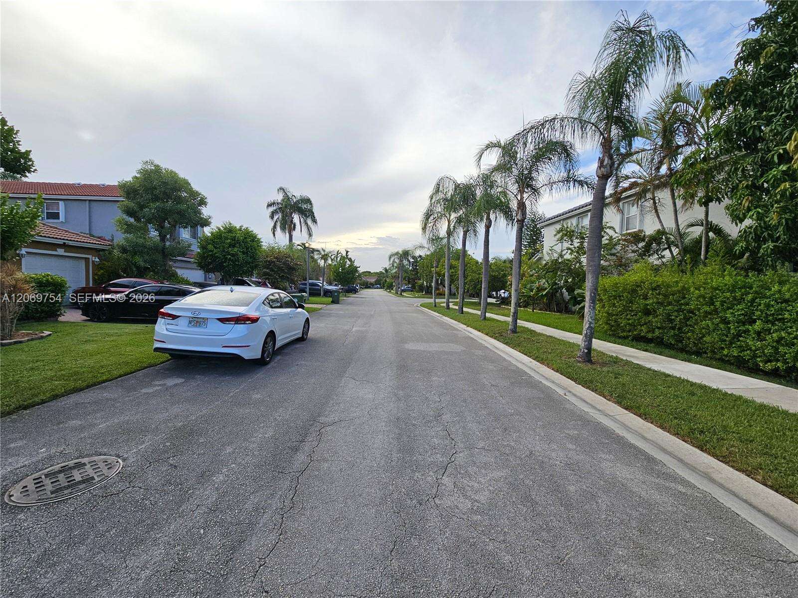 387 107th Ave, Pembroke Pines, FL 33026 - For Sale photo 37