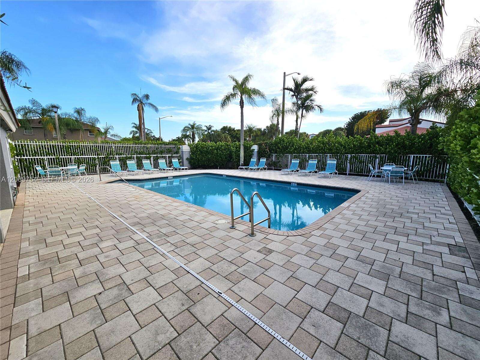 387 107th Ave, Pembroke Pines, FL 33026 - For Sale photo 41
