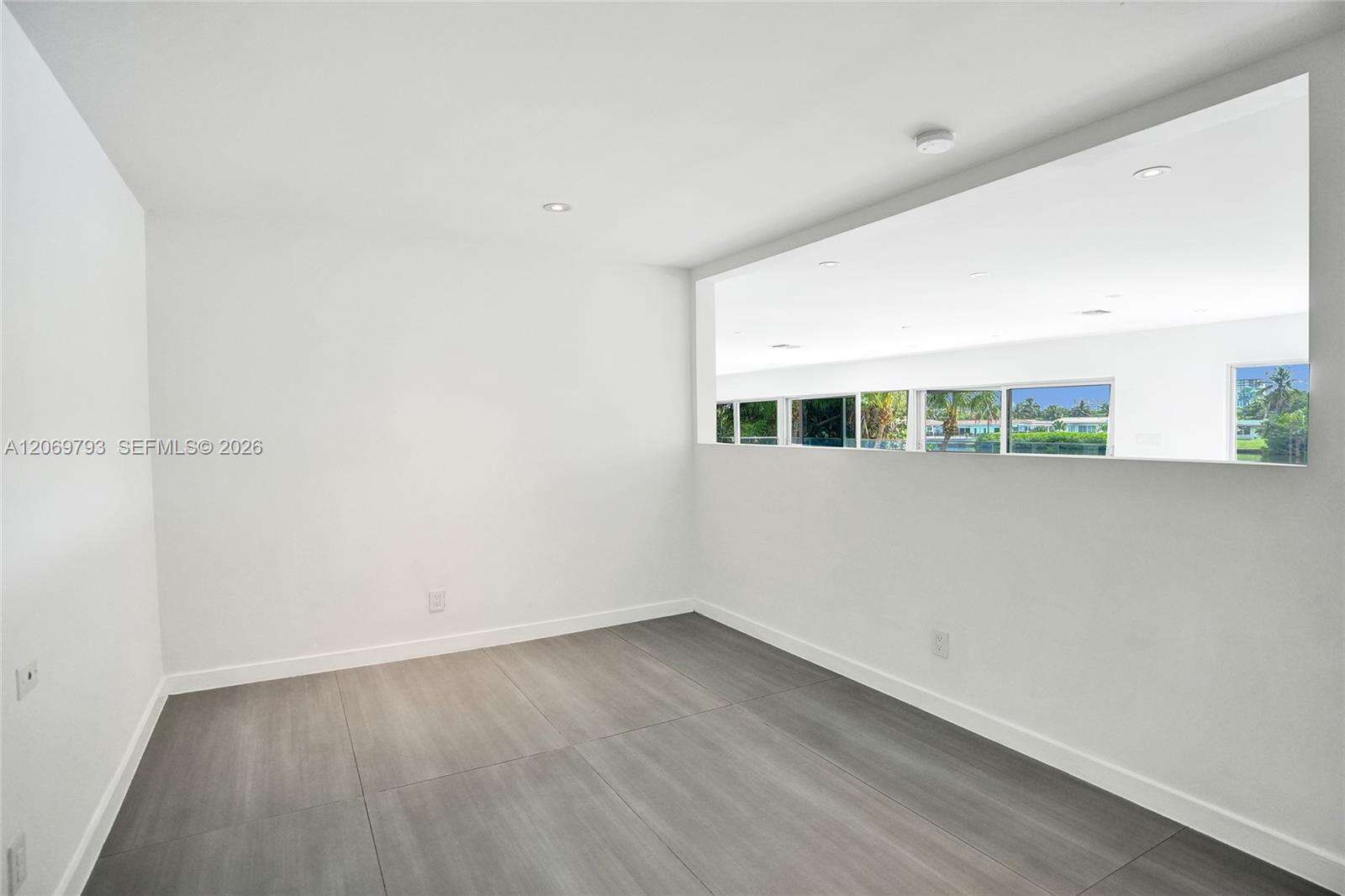 19231 22nd Ave, Miami, FL 33180 - For Sale photo 16