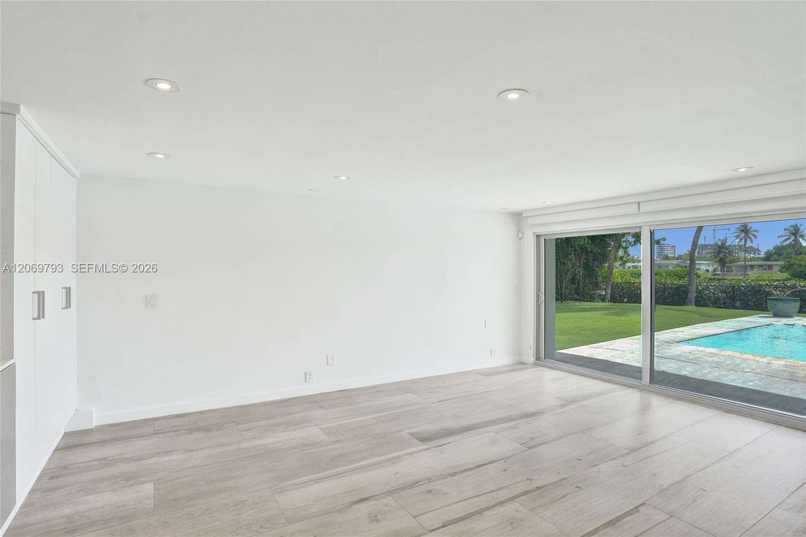 19231 22nd Ave, Miami, FL 33180 - For Sale photo 25