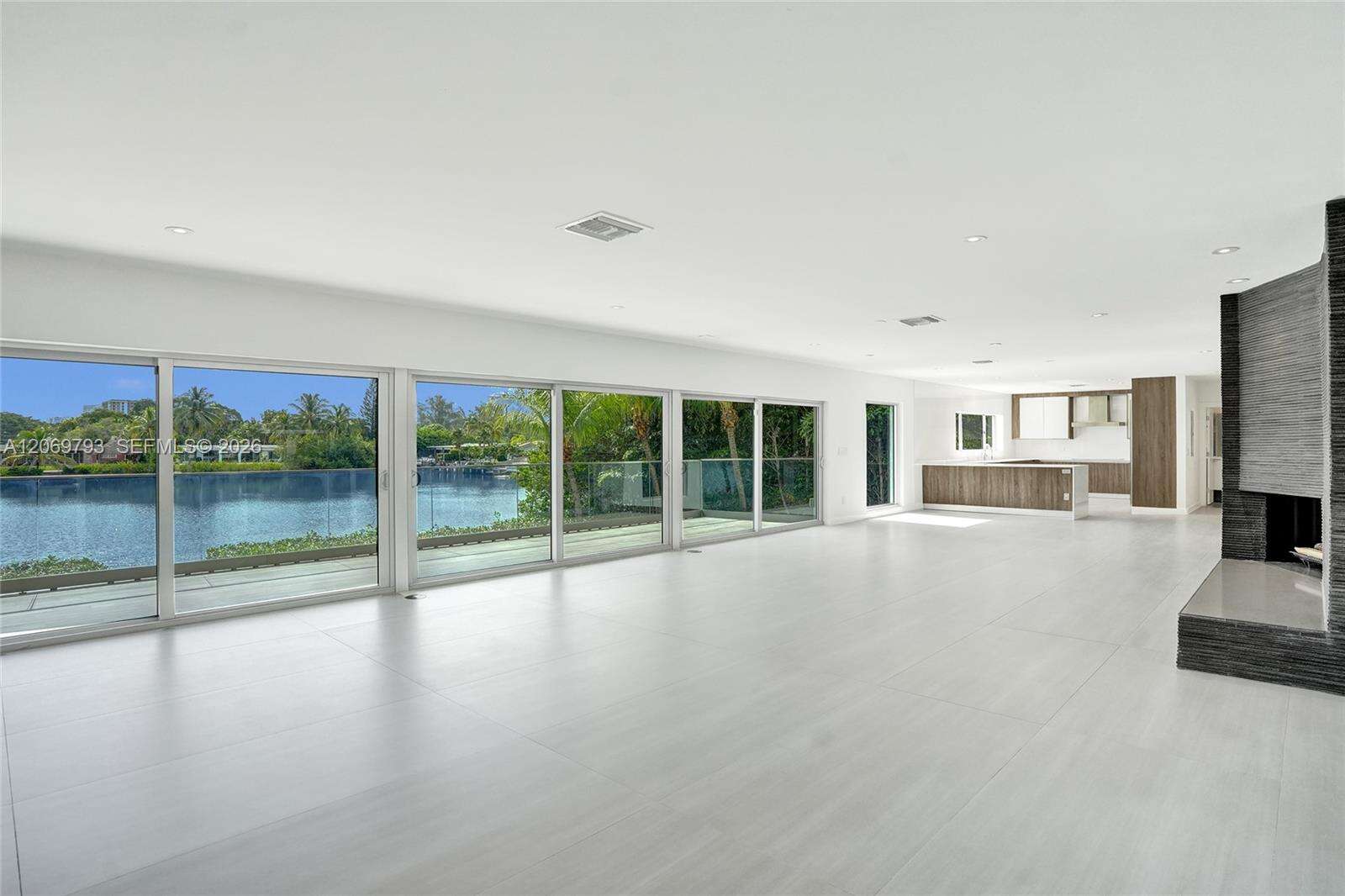 19231 22nd Ave, Miami, FL 33180 - For Sale photo 9