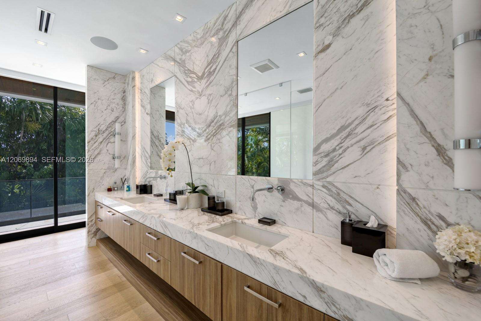 6015 Bay Rd, Miami Beach, FL 33140 - For Sale photo 23