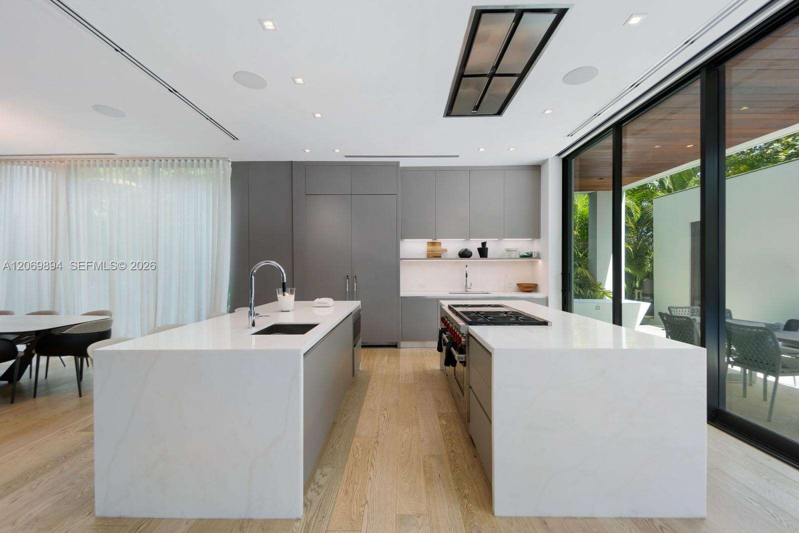 6015 Bay Rd, Miami Beach, FL 33140 - For Sale photo 10