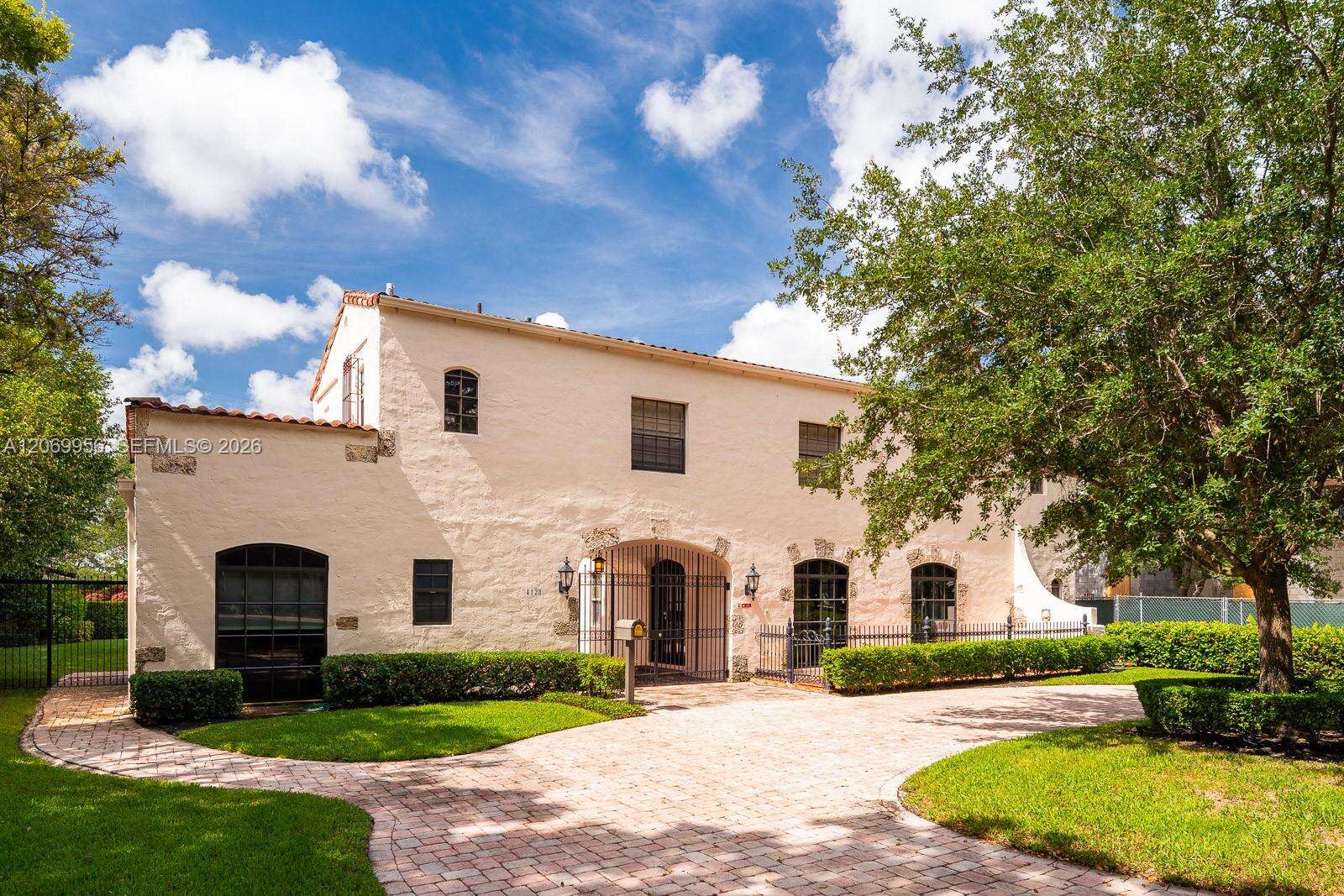 4128 Pinta Ct, Coral Gables, FL 33146 - For Sale photo 1